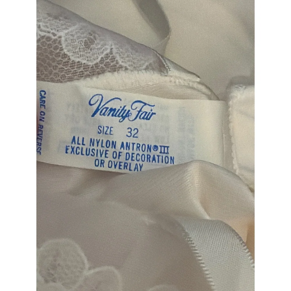 70's Style Vanity Fair Full Slip Lace Trim Coquette Dollcore Bridal Feminine
